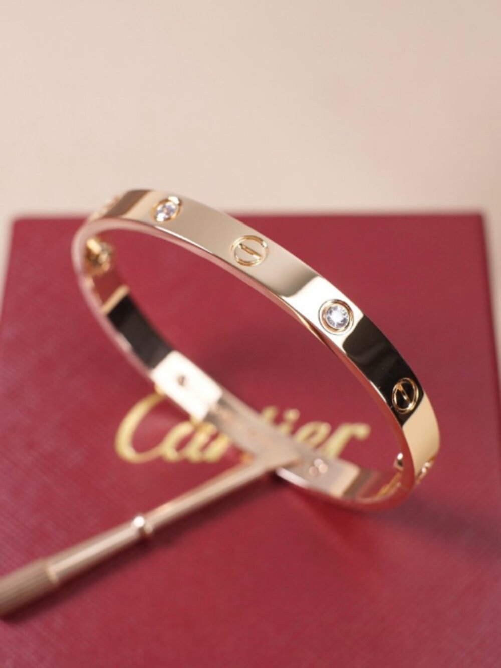 Cartier. bracelet